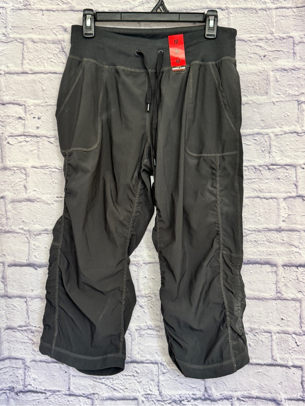 Women’s  Black Drawstring Active Capri Pants - Kirkland